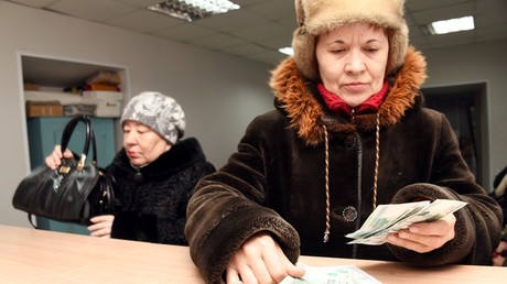 Russian government approves raising of retirement age starting 2019