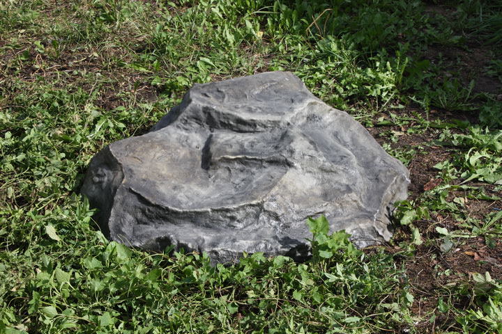 Искусственный камень своими руками для использования на даче