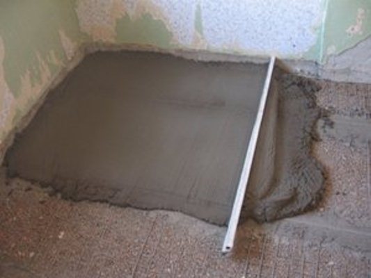 Заливка стяжки в гараже