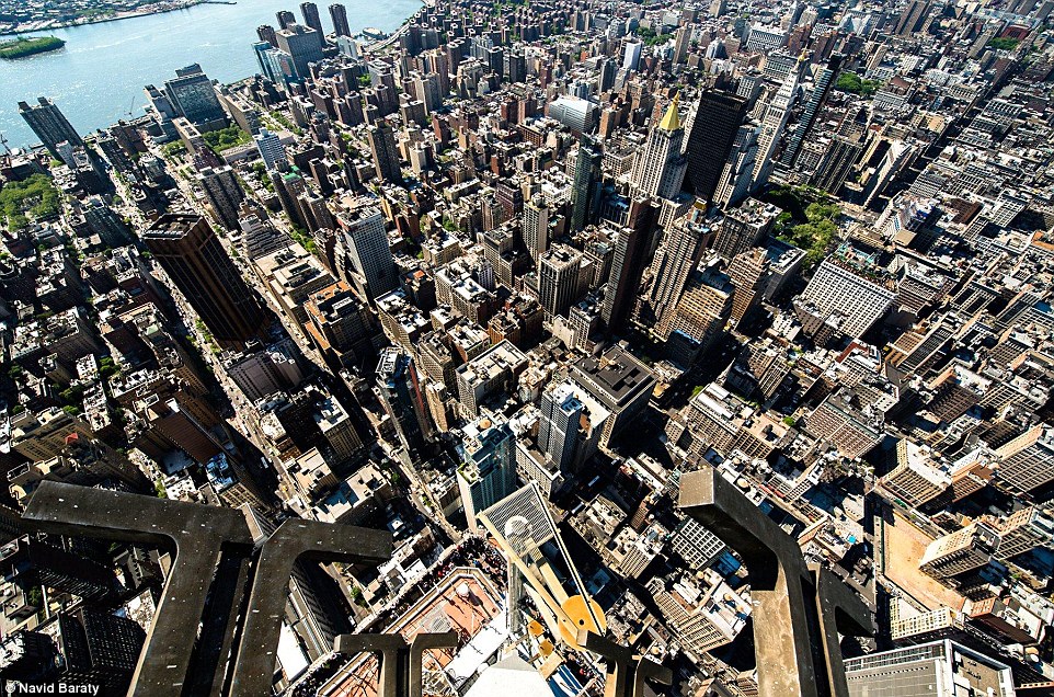 Dizzying: The views from the private 103rd floor of the Empire State Building allow visitors to look down on all but the tallest Manhattan skyscrapers. The floor is located in the metal mast on top of the tower, which was originally supposed to be a mooring point for airships