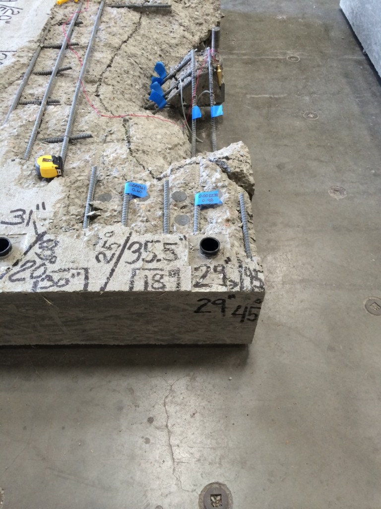 Edge test with anchor reinforcement