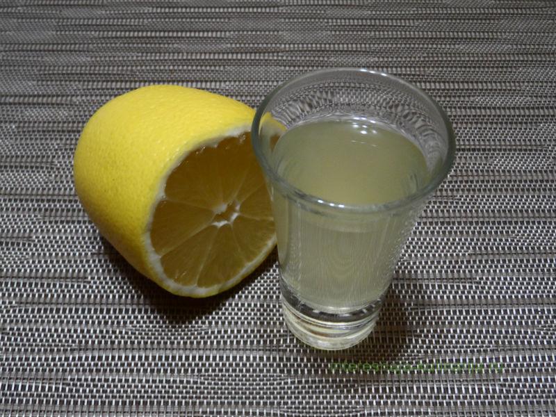 лимонный сок и водка