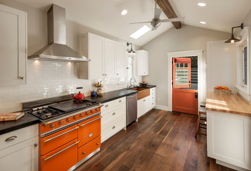 Transitional Kitchen by Santa Barbara Architects & Building Designers Blackbird Architects