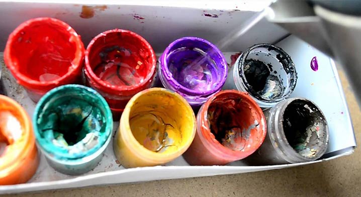 На фото изображено - Рисование акриловыми красками: полезные советы, рис. Засохли краски в картине по номерам
