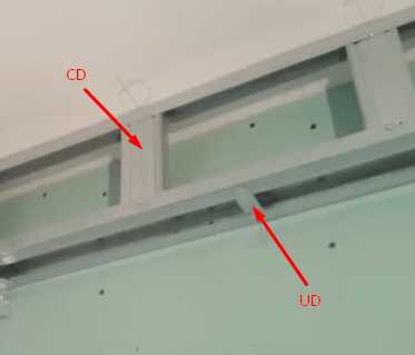 Короб на потолке под натяжной потолок